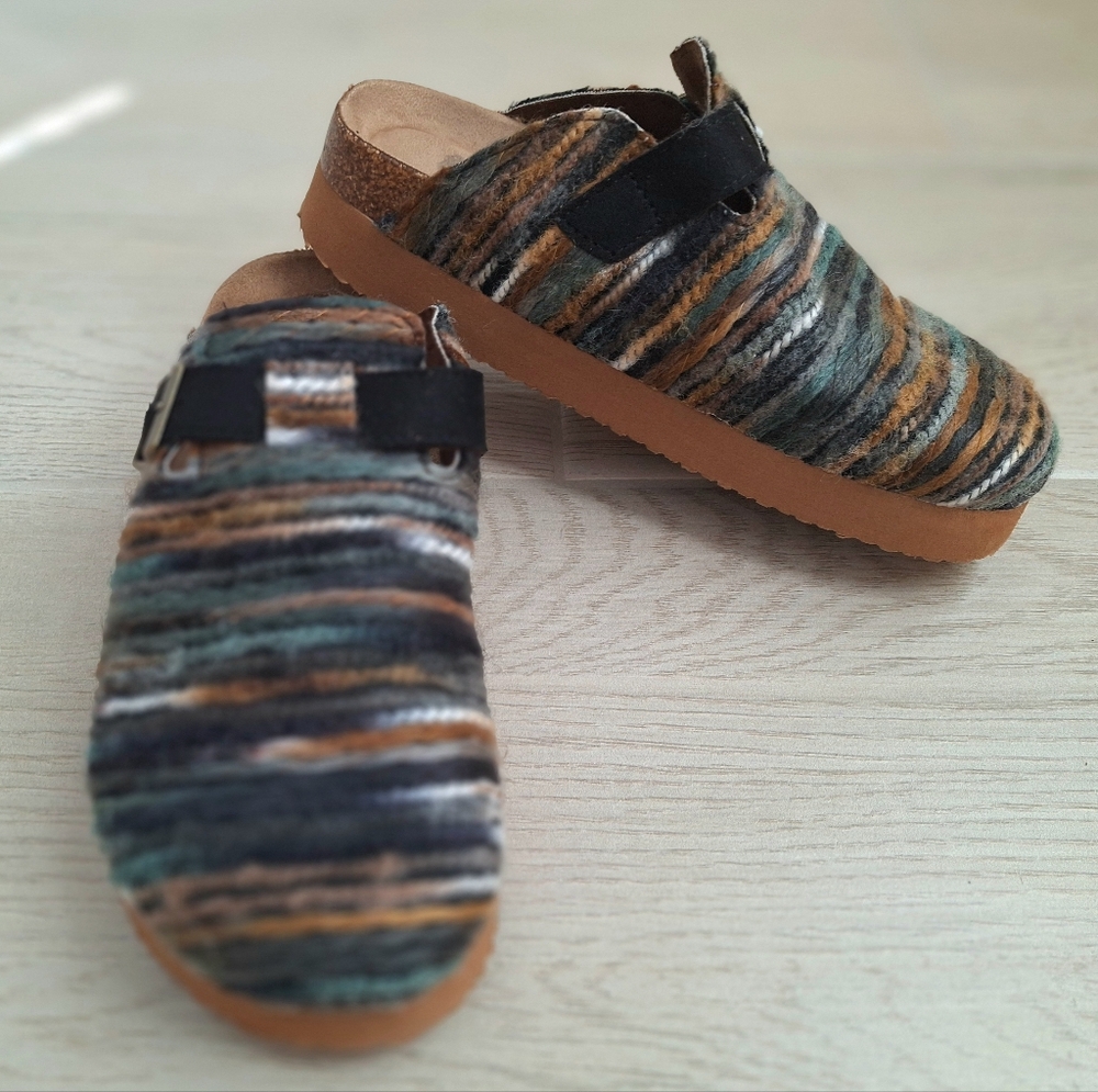 Rocket Dog Women's Abel Brown Black Teal Stripe slip-on mules clogs - Size 7